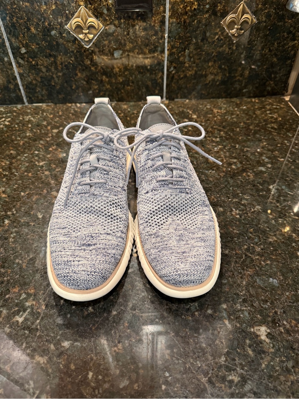 Light Gray Knit Men’s Casual Lace-Up Sneakers Cole Haan Size 10